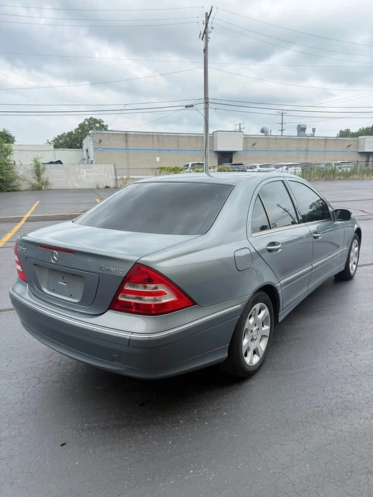 2004 Mercedes-Benz W203 C-Class - Image 5 of 16