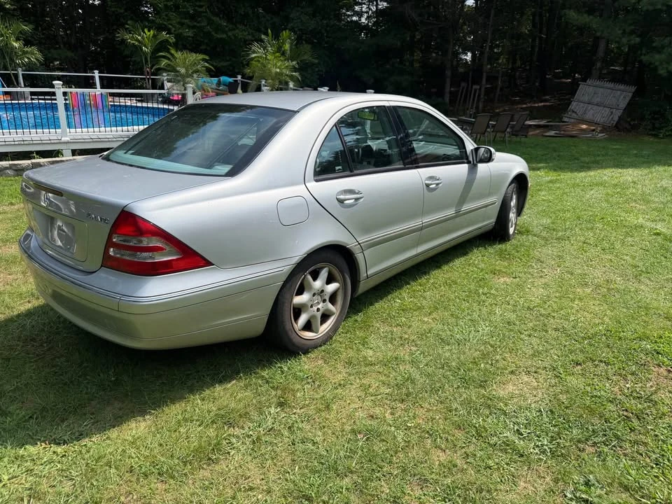 2004 Mercedes-Benz W203 C-Class - Image 2 of 5