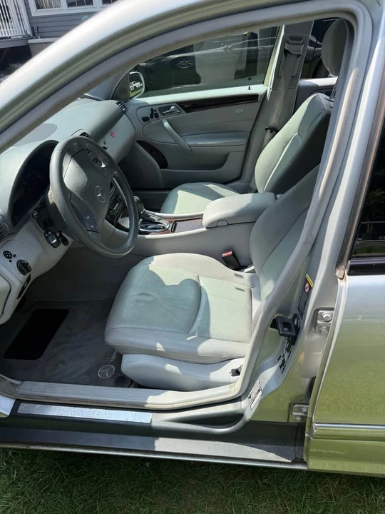 2004 Mercedes-Benz W203 C-Class - Image 4 of 5