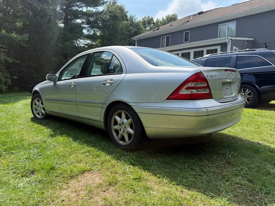 2004 Mercedes-Benz W203 C-Class - Image 2 of 5