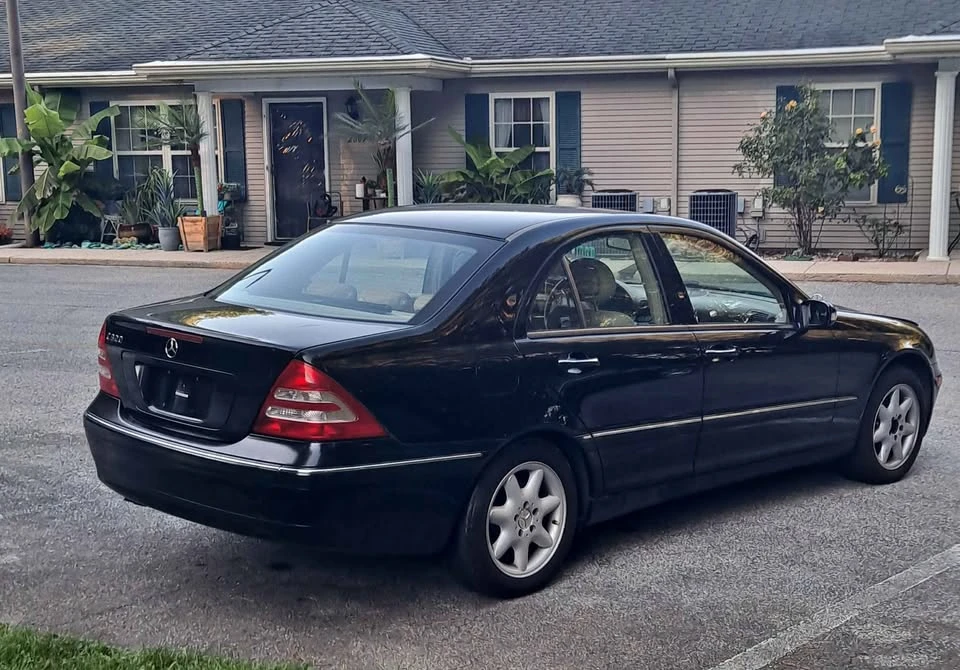 2004 Mercedes-Benz W203 C-Class - Image 3 of 5