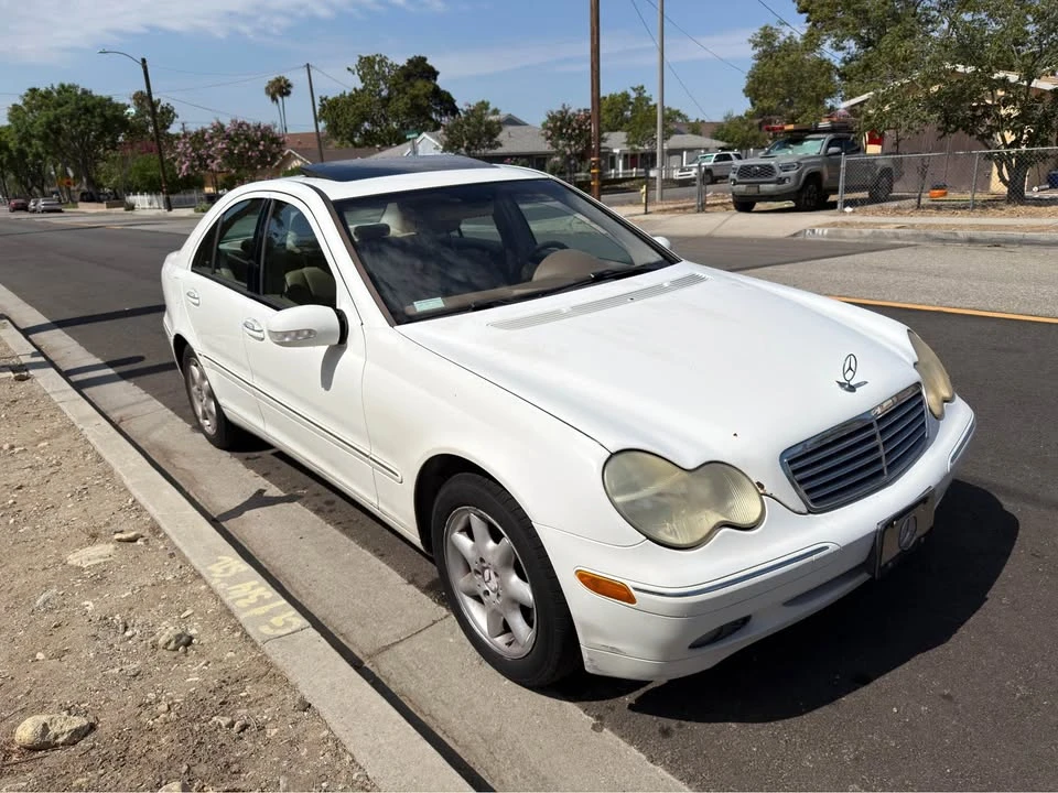 2004 Mercedes-Benz W203 C-Class - Image 2 of 6
