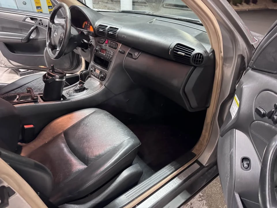 2004 Mercedes-Benz W203 C-Class - Image 10 of 12