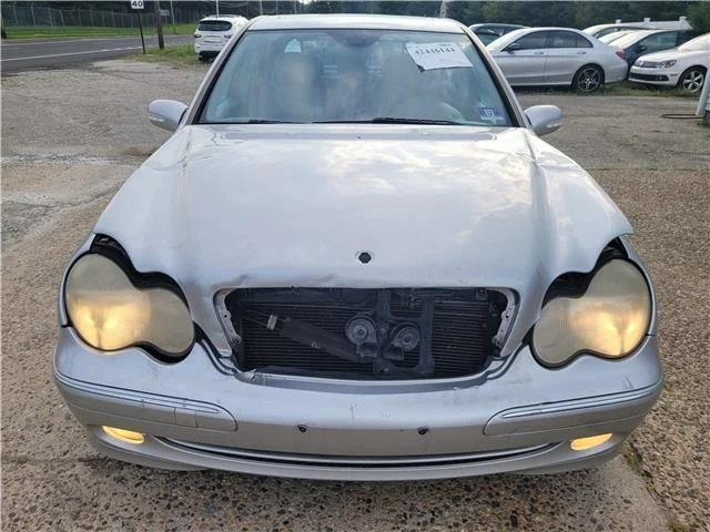 2004 Mercedes-Benz W203 C-Class - Image 8 of 12