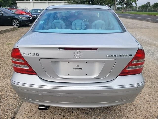 2004 Mercedes-Benz W203 C-Class - Image 4 of 12
