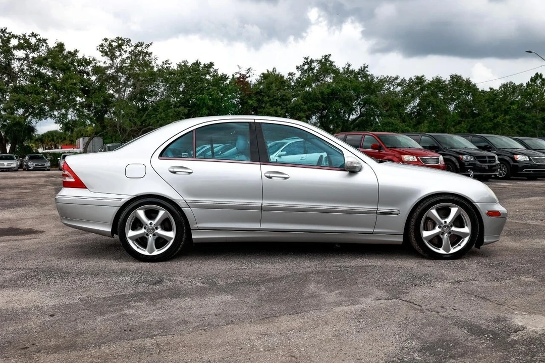 2004 Mercedes-Benz W203 C-Class - Image 3 of 12