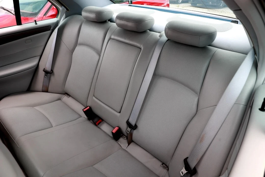 2004 Mercedes-Benz W203 C-Class - Image 8 of 12