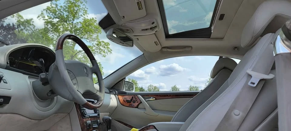 2004 Mercedes-Benz C-Class - Image 11 of 20