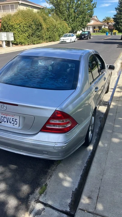 2004 Mercedes-Benz W203 C-Class - Image 2 of 3