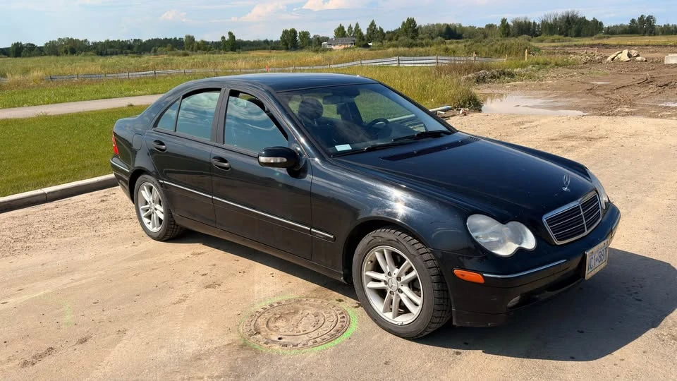 2004 Mercedes-Benz W203 C-Class - Image 2 of 15