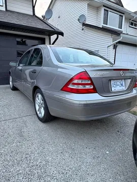 2004 Mercedes-Benz C-Class C240