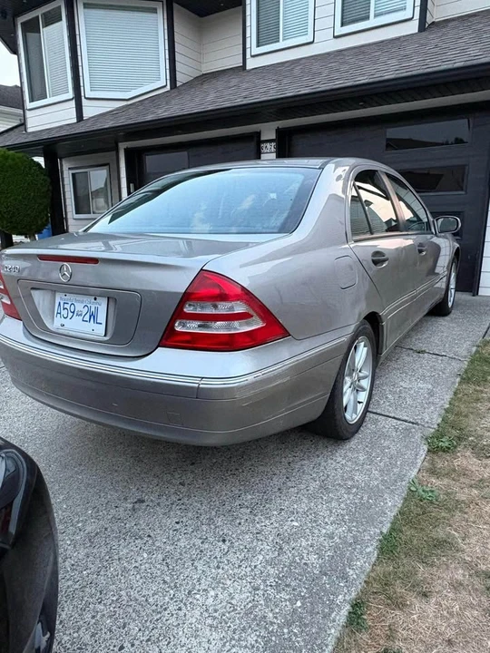 2004 Mercedes-Benz W203 C-Class - Image 13 of 19