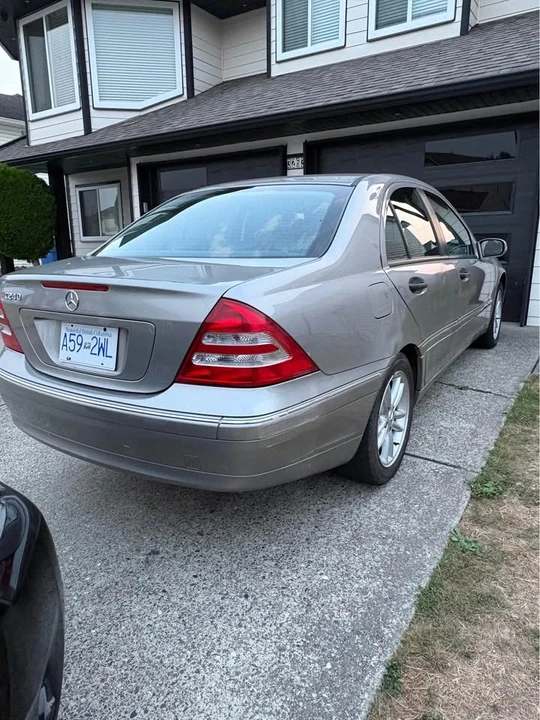 2004 Mercedes-Benz W203 C-Class - Image 2 of 19