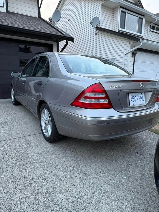 2004 Mercedes-Benz W203 C-Class - Image 12 of 19