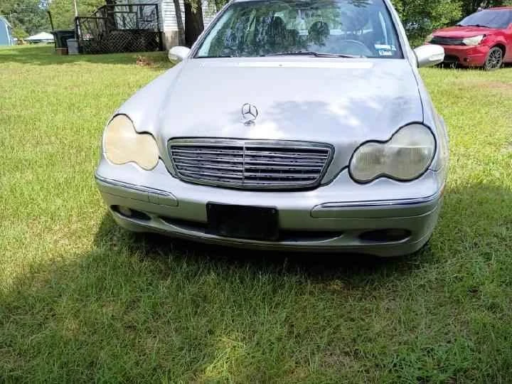 2004 Mercedes-Benz W203 C-Class - Image 2 of 9
