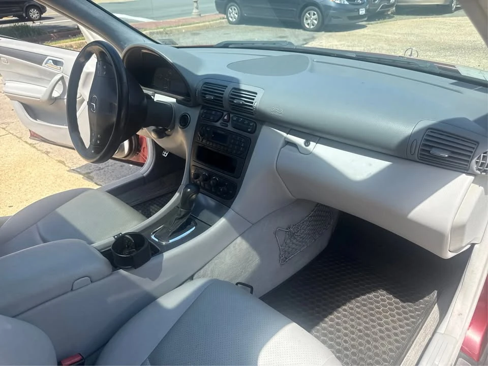 2004 Mercedes-Benz W203 C-Class - Image 15 of 17