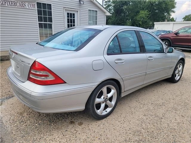 2004 Mercedes-Benz W203 C-Class - Image 4 of 21