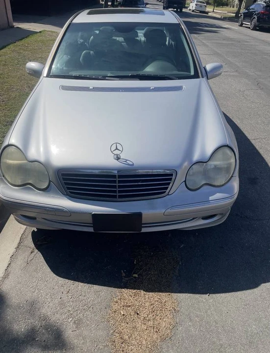 2004 Mercedes-Benz W203 C-Class - Image 2 of 4