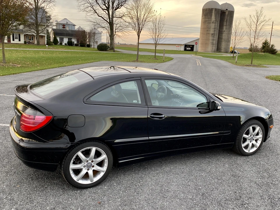 2004 Mercedes-Benz W203 C-Class - Image 27 of 31