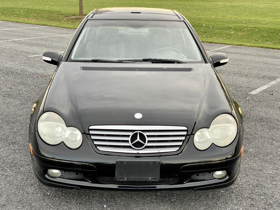 2004 Mercedes-Benz W203 C-Class - Image 2 of 31