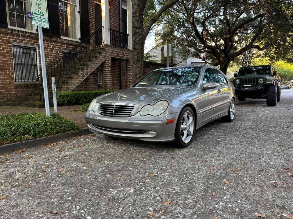 2004 Mercedes-Benz W203 C-Class - Image 7 of 31