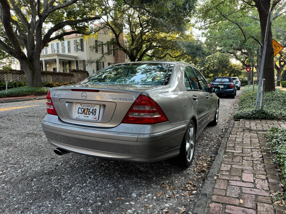 2004 Mercedes-Benz W203 C-Class - Image 13 of 31