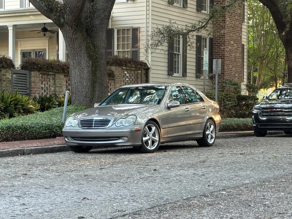 2004 Mercedes-Benz W203 C-Class - Image 8 of 31