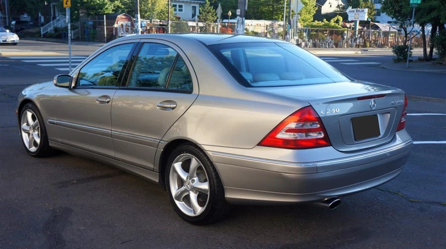 2004 Mercedes-Benz W203 C-Class - Image 3 of 12
