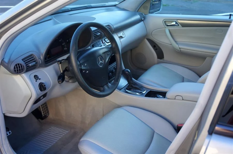 2004 Mercedes-Benz W203 C-Class - Image 5 of 12