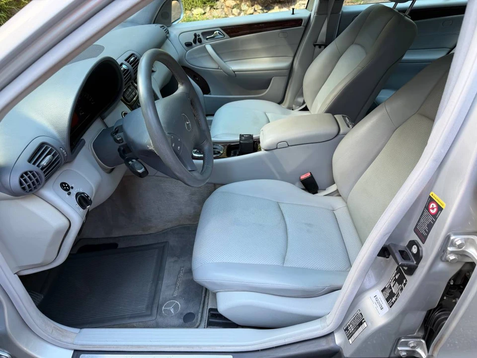 2004 Mercedes-Benz W203 C-Class - Image 15 of 17