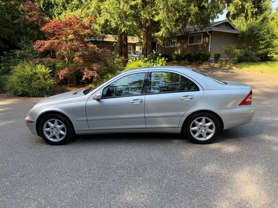 2004 Mercedes-Benz W203 C-Class - Image 5 of 17