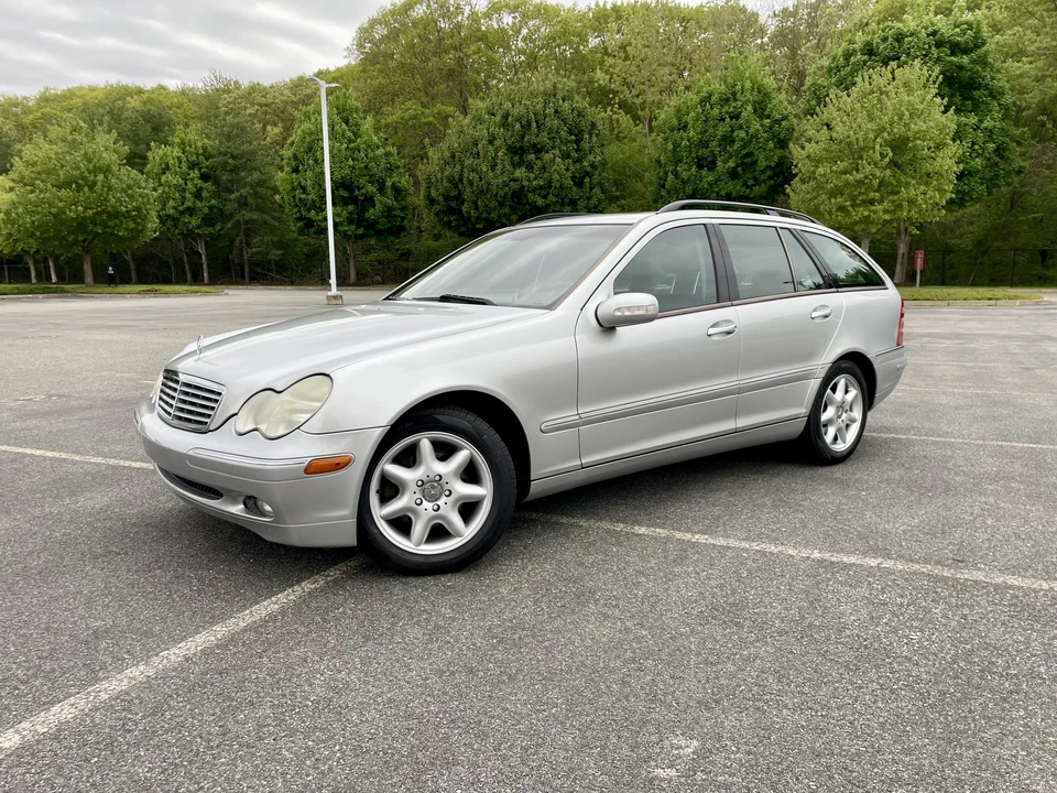 2004 Mercedes-Benz W203 C-Class - Image 8 of 31
