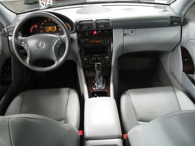 2004 Mercedes-Benz W203 C-Class - Image 2 of 21