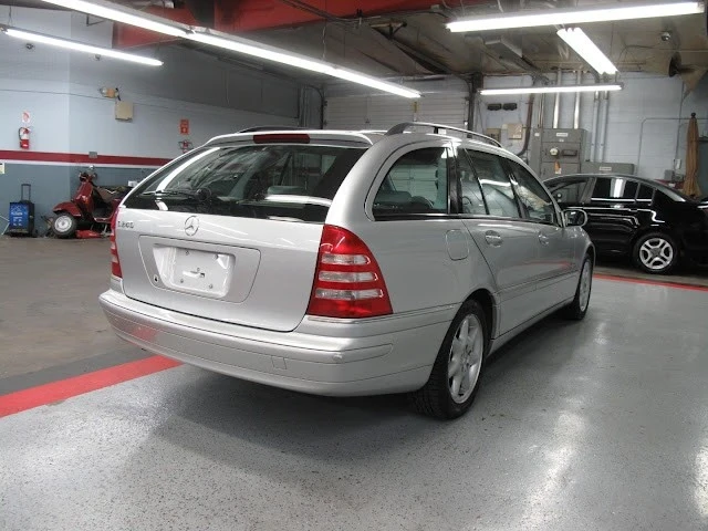 2004 Mercedes-Benz W203 C-Class - Image 11 of 21