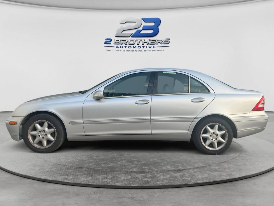2004 Mercedes-Benz W203 C-Class - Image 2 of 15