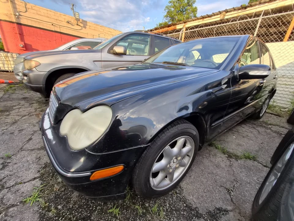 2004 Mercedes-Benz W203 C-Class - Image 2 of 6