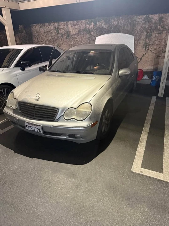 2004 Mercedes-Benz W203 C-Class - Image 2 of 20