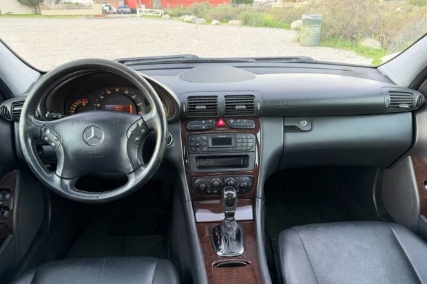 2004 Mercedes-Benz W203 C-Class - Image 5 of 8
