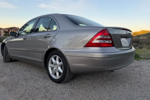 2004 Mercedes-Benz W203 C-Class - Image 2 of 8