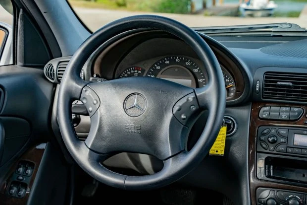 2004 Mercedes-Benz W203 C-Class - Image 5 of 7