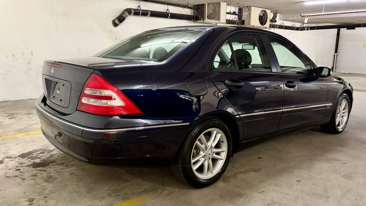 2004 Mercedes-Benz W203 C-Class - Image 16 of 17