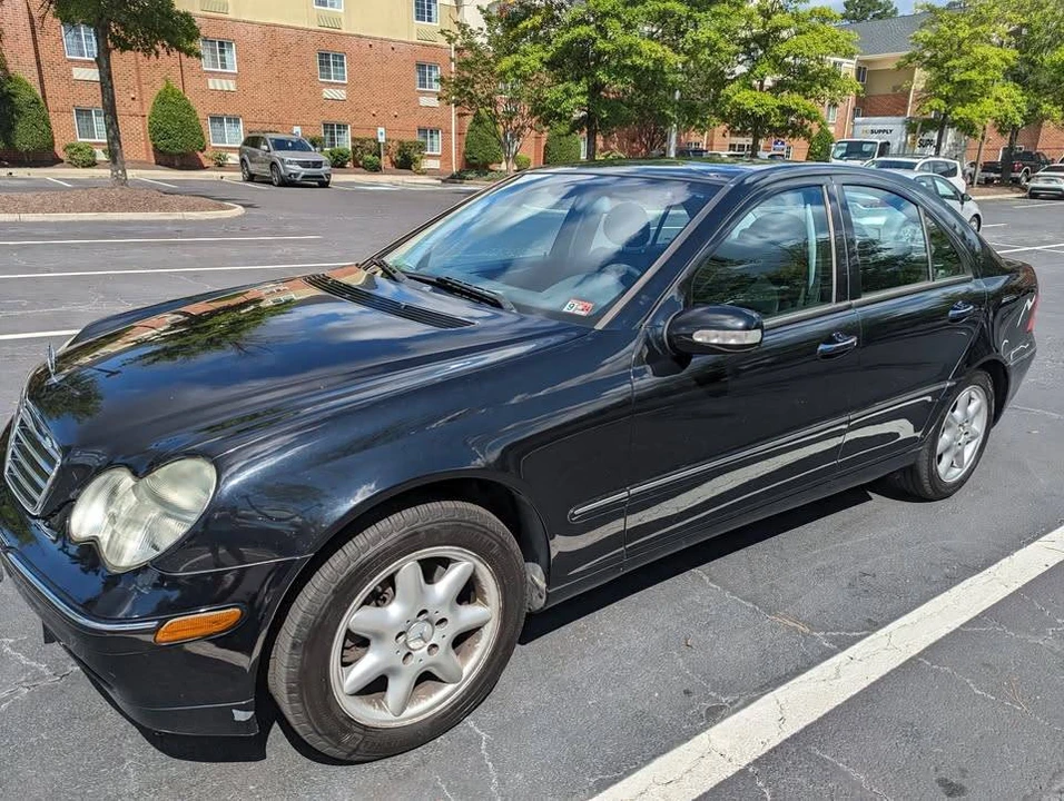 2004 Mercedes-Benz W203 C-Class - Image 4 of 24