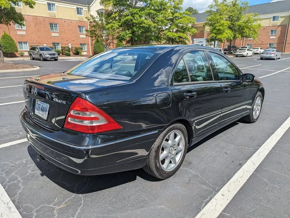 2004 Mercedes-Benz W203 C-Class - Image 3 of 17