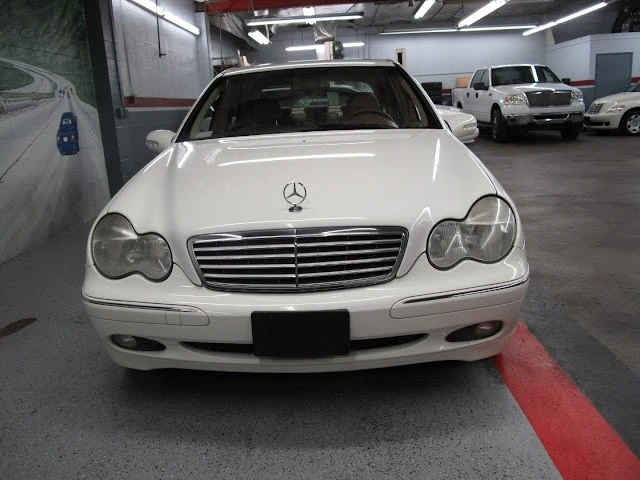 2004 Mercedes-Benz W203 C-Class - Image 9 of 21
