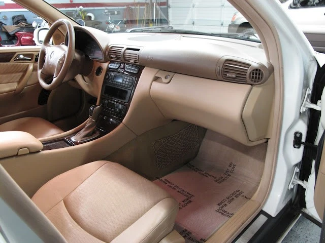 2004 Mercedes-Benz W203 C-Class - Image 12 of 21