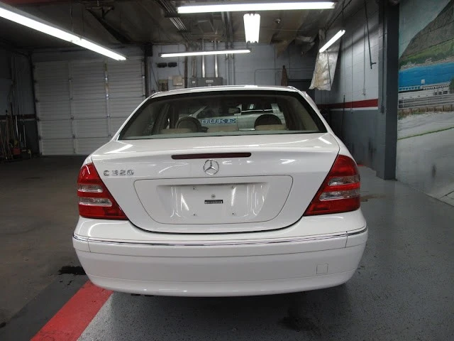 2004 Mercedes-Benz W203 C-Class - Image 16 of 21