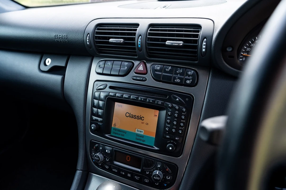 2004 Mercedes-Benz W203 C-Class - Image 8 of 30