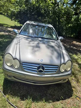 2004 Mercedes-Benz CLK-Class CLK 320 Coupe 2D