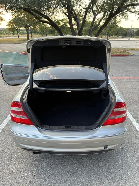 2004 Mercedes-Benz C209/A209 CLK-Class - Image 13 of 17