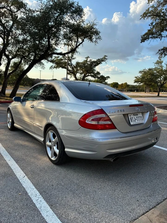 2004 Mercedes-Benz C209/A209 CLK-Class - Image 2 of 17